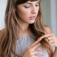 No más alisados ni planchita: la mascarilla viral que deja tu cabello sin frizz y liso por varias semanas