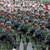 AMLO, acotado por las Fuerzas Armadas