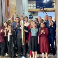 (Video) Así entregó AMLO el bastón de mando a Claudia Sheinbaum