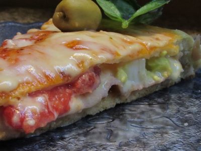 Pizza rellena: salvá el almuerzo con esta original versión de un clásico que aman todos los argentinos
