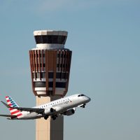 El tráfico aéreo podría "reducirse a cuentagotas" si continúa el cierre del gobierno federal