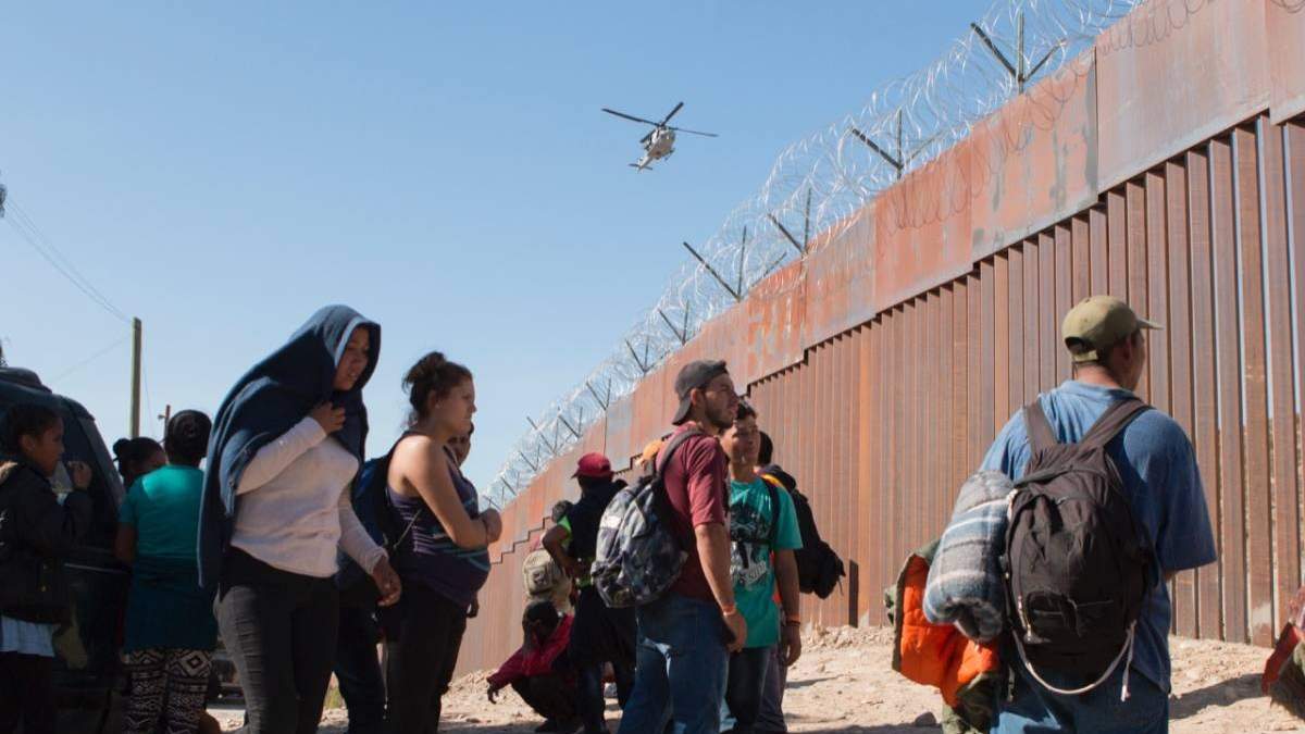 Migrantes en la frontera con EU