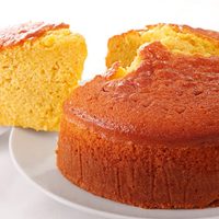 Bizcochuelo húmedo bañado en naranja: deleitate con esta receta, ideal para acompañar el café o mate