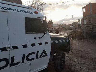Un policía herido y un hombre muerto en Villa Ceferino