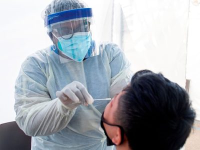 Japón marca otro récord de casos graves de coronavirus, el último día de los Juegos Paralímpicos