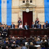 Aplausos e indignación de los políticos de Neuquén por el discurso de Javier Milei