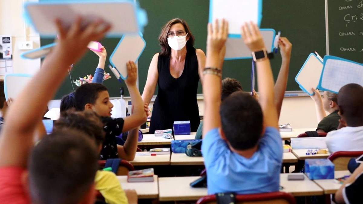 La mayor parte de Europa lleva casi 100 días de clases, después de la reapertura. Fuente: (Twitter)