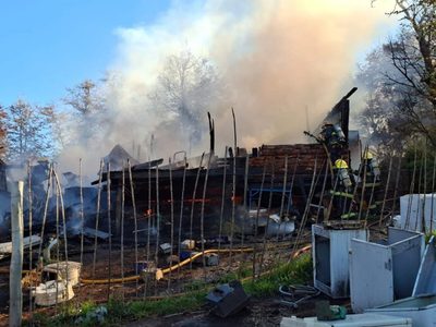 Incendio destruyó una vivienda en el barrio Kaleuche de San Martín de los Andes
