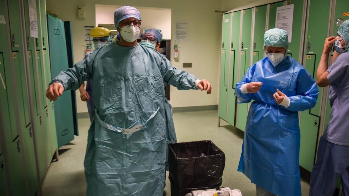 El nivel de ocupación de camas de terapia intensiva llegó al al 60,8% en el distrito y al 52,7% a nivel nacional. Fuente: (Twitter)
