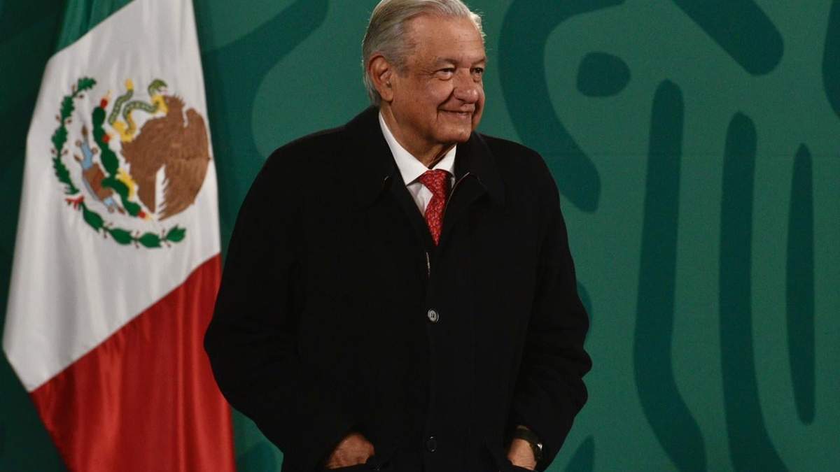 El presidente durante el anuncio en su conferencia matutina