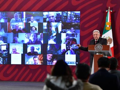 AMLO dedica casi un tercio de su mañanera a refutar dichos de 2021 de Héctor Aguilar Camín