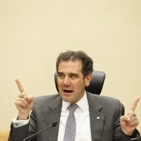 El INE multa con 14.8 mdp a partidos por irregularidades en precampañas