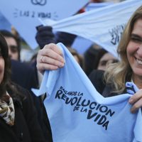 Aborto: Elías de Pérez cuestionó al presidente por "ocupar fondos para eliminar argentinos"
