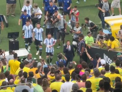Messi y selección de Argentina se retiran del campo por violencia en el Maracaná (Videos)