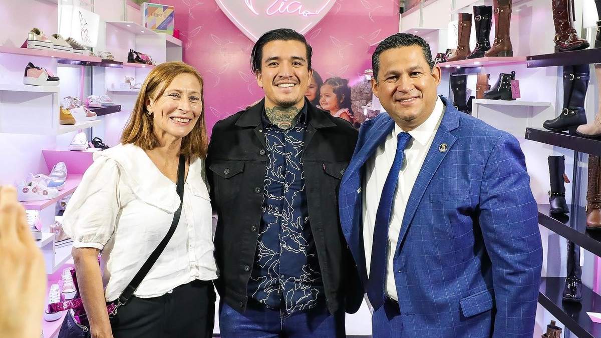 La secretaria de Economía y el gobernador panista de Guanajuato (derecha), Diego Sinhue Rodríguez