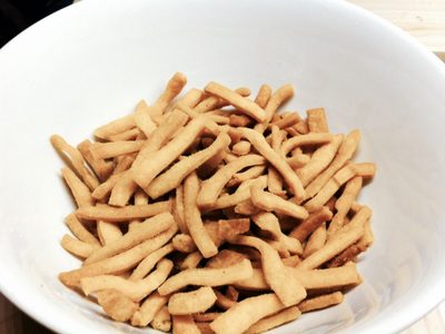 Más fácil de lo creías: no gastes fortuna en snacks y hacé tus propios palitos salados que son una locura