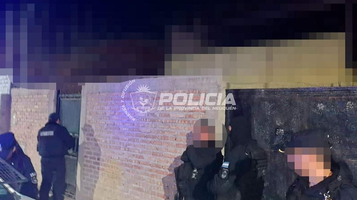La vivienda quedó clausurada a la espera de la decisión de la Justicia. Fuente: (Policía de Neuquén)