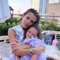 La rutina fitness de Cami Homs con su hija: cómo entrenar juntas y divertirse en el intento