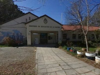 La Escuela Rural 142 denunció que el club Cipolletti les cerró las puertas
