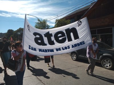 En San Martin de los Andes, organizaciones se movilizan contra la violencia política