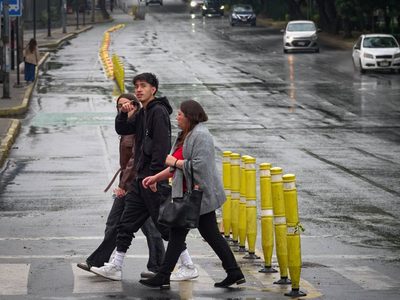 Frentes fríos 27-28 y masa de aire ártico provocarán lluvias y vientos fuertes de lunes a jueves