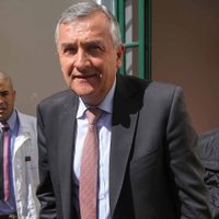 "Soy un paciente recuperado", anunció el gobernador Morales en las redes sociales