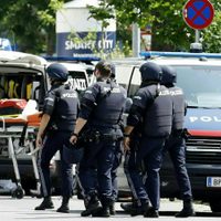 Al menos diez muertos y varios heridos de gravedad tras tiroteo en una escuela de Austria