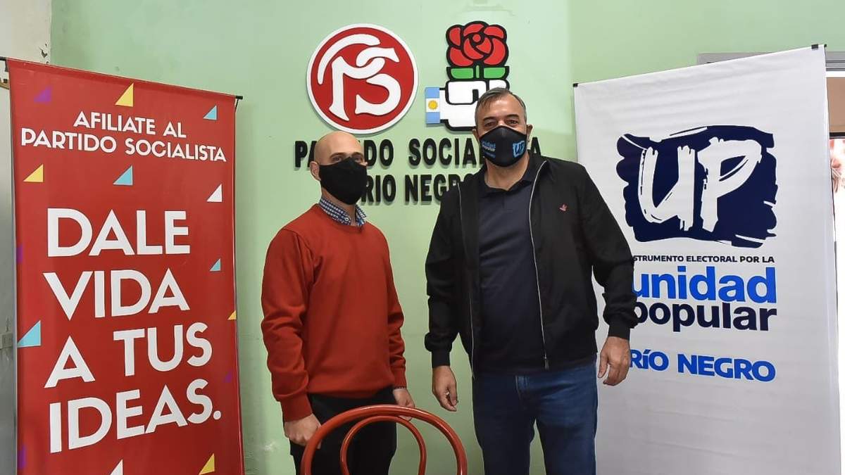Referentes del Partido Socialista y la Unidad Popular (UP) en diálogo. Fuente: (Twitter)