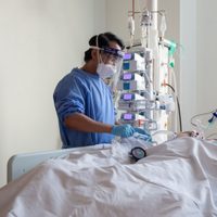 Investigadores de la UBA anunciaron un nuevo tratamiento más eficaz contra el coronavirus