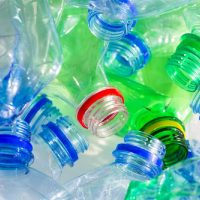 No tires las botellas de plástico: creá esto tan hermoso y súper útil para ocasiones especiales en casa
