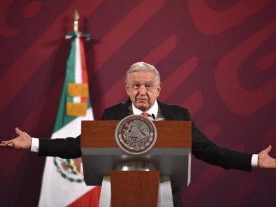 “¿Por qué les molesta lo del general Cienfuegos?: AMLO defiende al exsecretario de la Defensa
