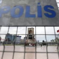 Turquía detiene a siete presuntos miembros de Estado Islámico y Al Qaeda en operaciones en Estambul