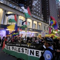 Miles de manifestantes piden a Harris y a demócratas el fin de ayuda militar a Israel