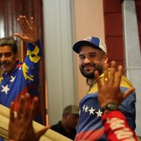 Hijo de Maduro declara su “apoyo incondicional” a Delcy Rodríguez