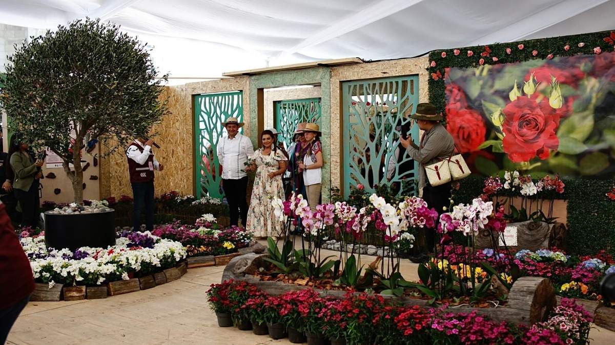Clara Brugada en la inauguración del Primer Festival de las Flores de Primavera y Ornamentales