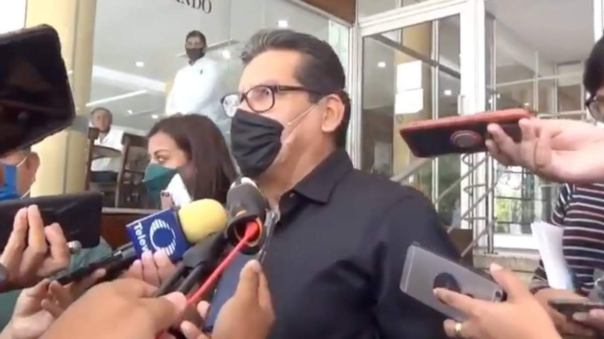 Marcos Josafat Grajeda Hernández, en conferencia de prensa