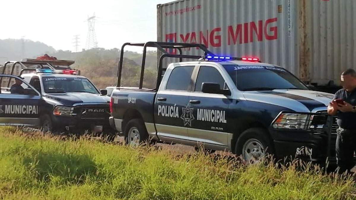 Agentes de la policía de Manzanillo