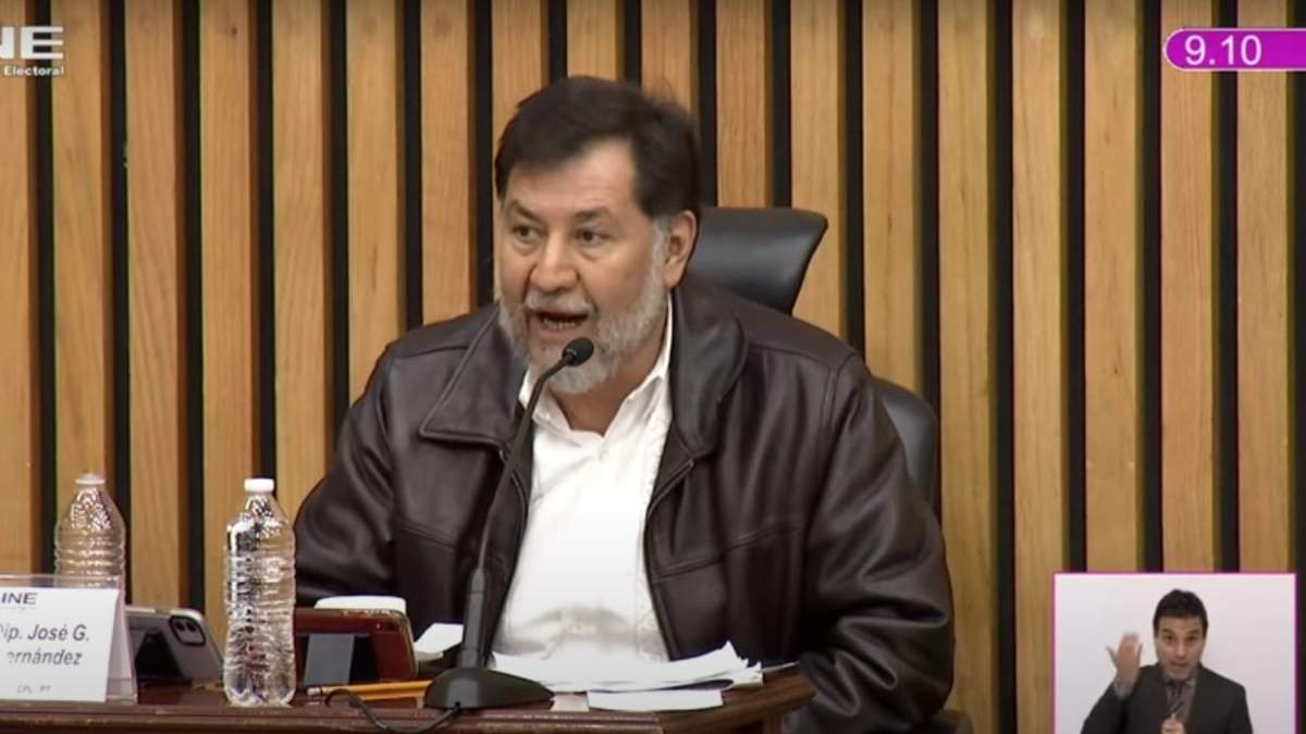 Gerardo Fernández Noroña se negó a usar un cubrebocas