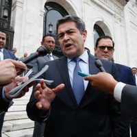 Fiscal de NY asegura que el presidente de Honduras ayudó a traficar cocaína a EU