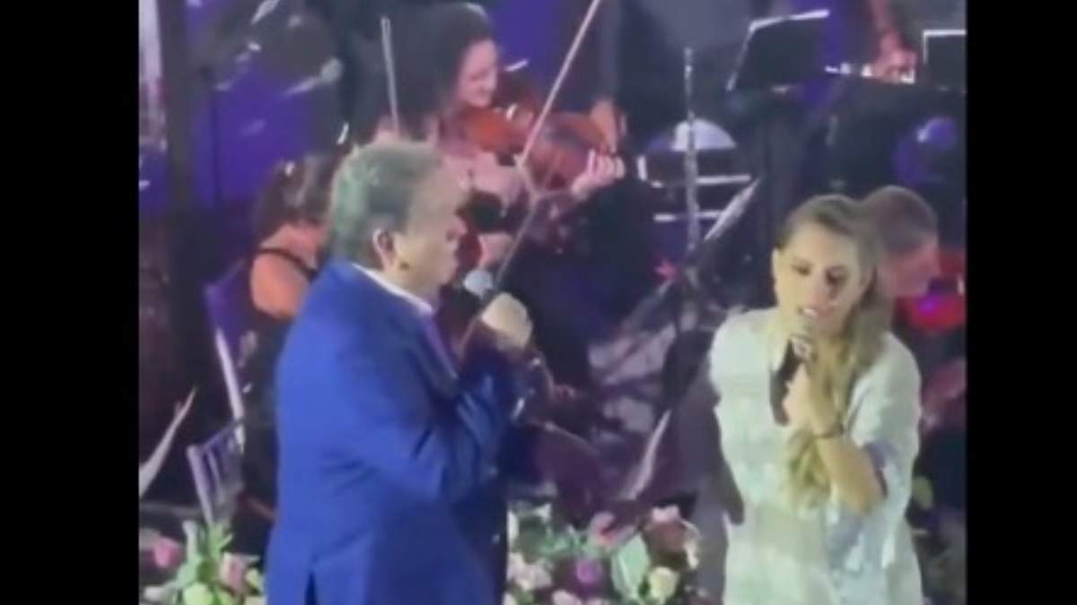 La gobernadora Evelyn Salgado cantando con Jorge "Coque" Muñiz (Video) en El Partenón