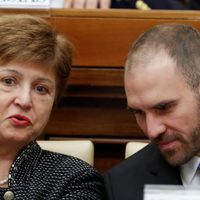 El Gobierno anticipó que la negociación con el FMI por la deuda tardará varios meses