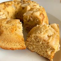Torta de peras y manteca: poné el agua para el mate y prepará esta receta facilísima para la merienda