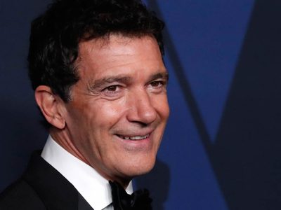 ¡OMG! Antonio Banderas causó locura en los Oscar por sus dos acompañantes. ¡Mirá!