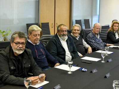 La Justicia suspendió el DNU de Milei que limitaba el derecho a huelga