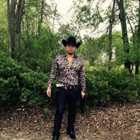 Beto Quintanilla Jr. denuncia extorsión telefónica por presunto miembro del Cártel del Golfo