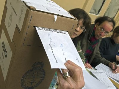 Para Reale Dalla Torre, Fuerza Patria está arriba de LLA