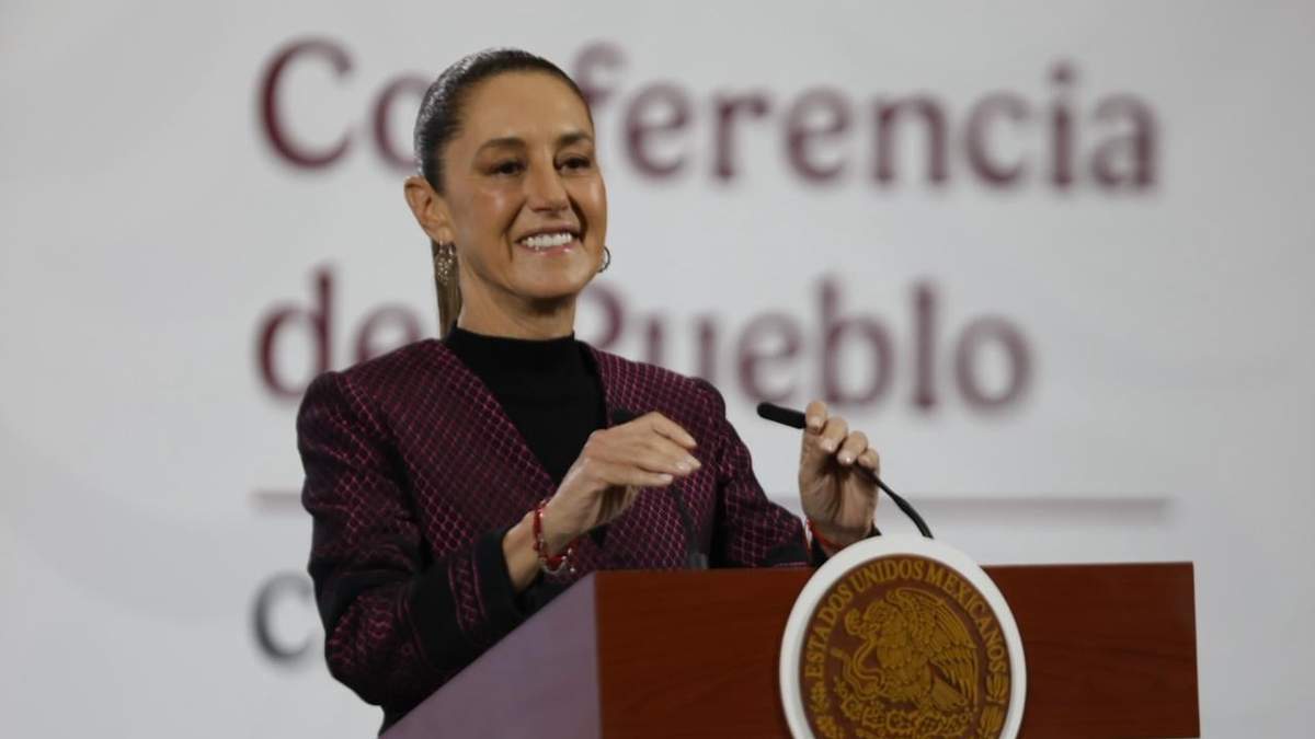 La presidenta Claudia Sheinbaum en la conferencia matutina de Palacio Nacional, el viernes 31 de octubre de 2025