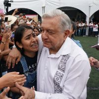 "Le voy a entregar la banda presidencial a alguien que piensa como yo": AMLO