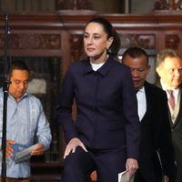 Aranceles a la industria textil no es mensaje para China: Sheinbaum
