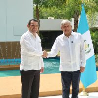 López Obrador y Morales acuerdan sumar esfuerzos para desarrollo entre México y Guatemala